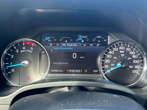 Certified 2019 Ford F350 Lariat image 22