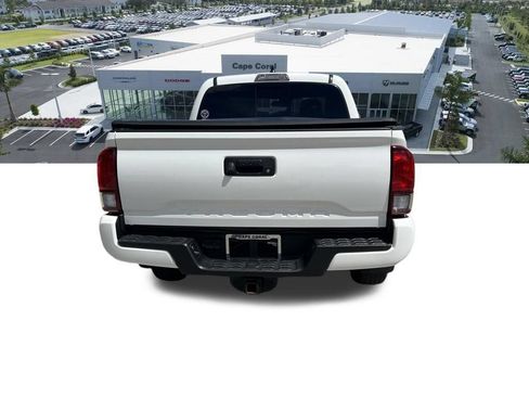 Used 2023 Toyota Tacoma SR5 w/ Technology Package RWD image 8