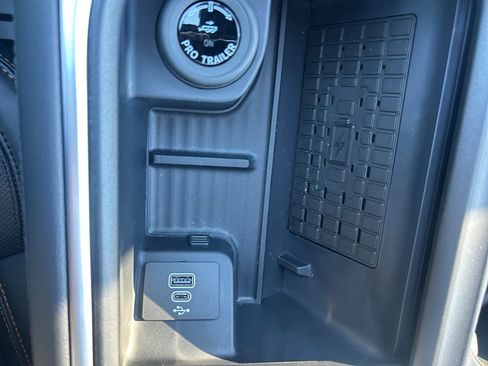 New 2025 Ford Expedition Tremor image 18