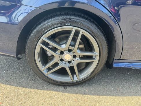 Used 2016 Mercedes-Benz E 350 4MATIC Sedan image 24