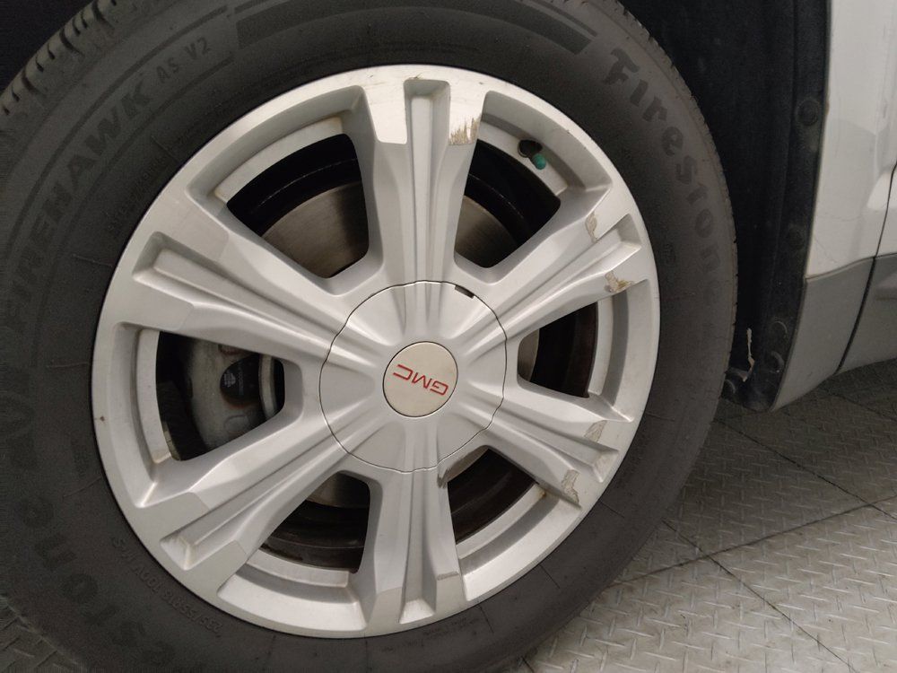 Used 2017 GMC Terrain SLE FWD image 31