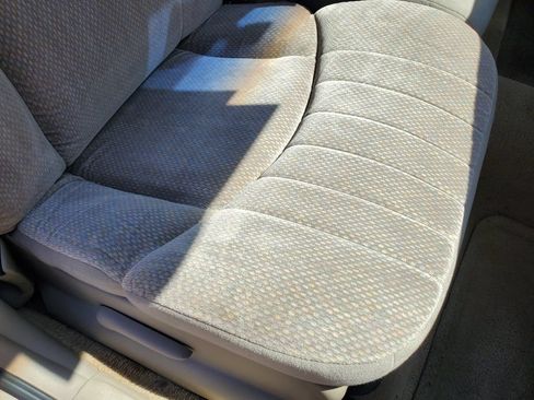 Used 2004 Buick Century Custom FWD image 35