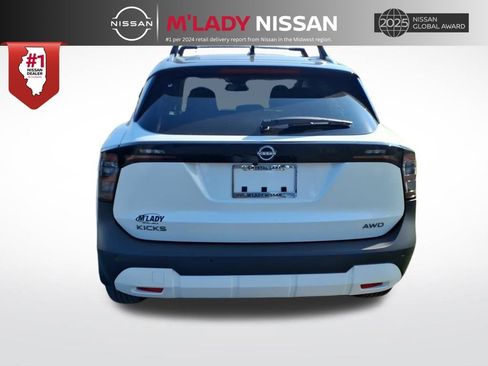 New 2026 Nissan Kicks SV w/ SV Premium Package image 5