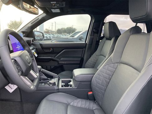 New 2026 Toyota 4Runner TRD Off-Road Premium image 2