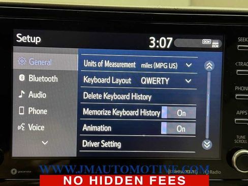 Used 2021 Toyota Highlander XLE AWD/4WD image 32