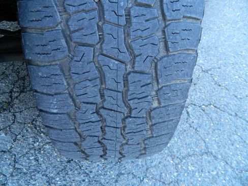 Used 2010 Nissan Armada Titanium image 28