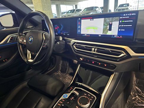 Certified 2023 BMW i4 eDrive35 RWD image 40