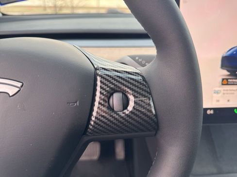 Used 2025 Tesla Model Y Long Range image 8