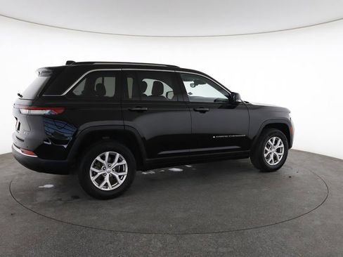 Used 2022 Jeep Grand Cherokee Limited image 13