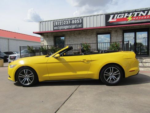 Used 2015 Ford Mustang Premium RWD image 3