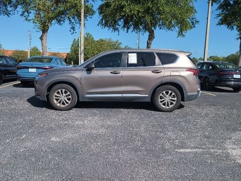 Used 2019 Hyundai Santa Fe SE FWD image 3