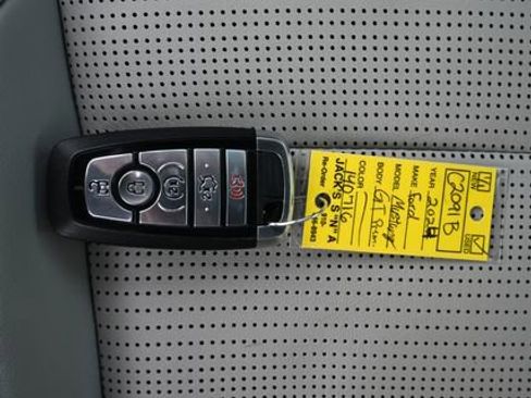 Used 2024 Ford Mustang GT Premium image 30