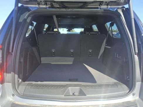 Used 2025 GMC Yukon XL Elevation image 10