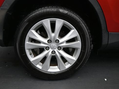 Used 2015 Toyota RAV4 Limited image 10