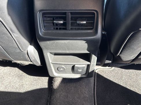 Used 2024 Ford Edge Titanium AWD/4WD image 44