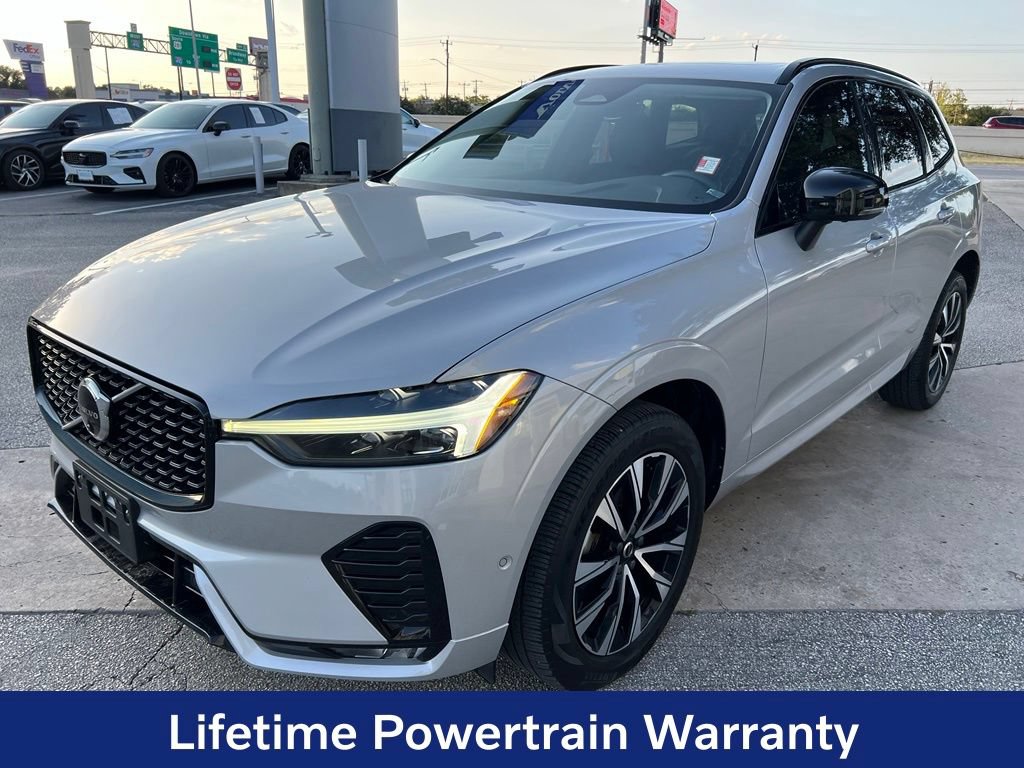 Certified 2023 Volvo XC60 B5 Plus FWD image 3
