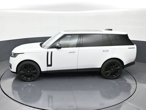 Used 2025 Land Rover Range Rover Long Wheelbase SE AWD/4WD image 13