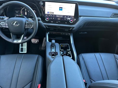 Certified 2025 Lexus TX 500h AWD w/ Technology Package image 17