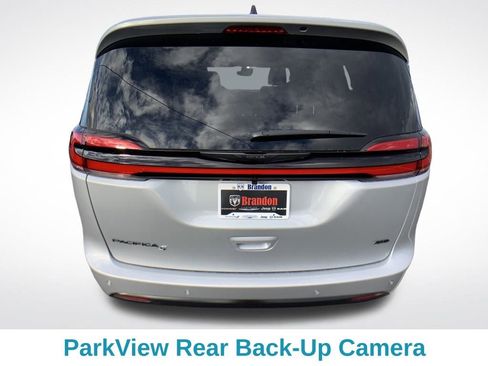 New 2026 Chrysler Pacifica Select w/ S Appearance Package AWD/4WD image 6