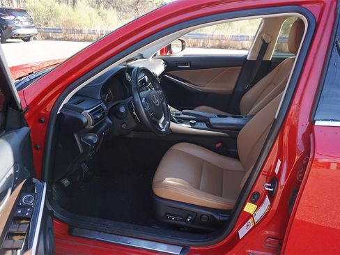 Used 2018 Lexus IS 300 300 image 2