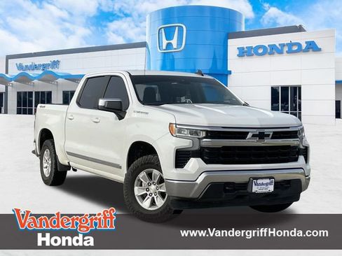 Used 2023 Chevrolet Silverado 1500 LT w/ Protection Package AWD/4WD image 1