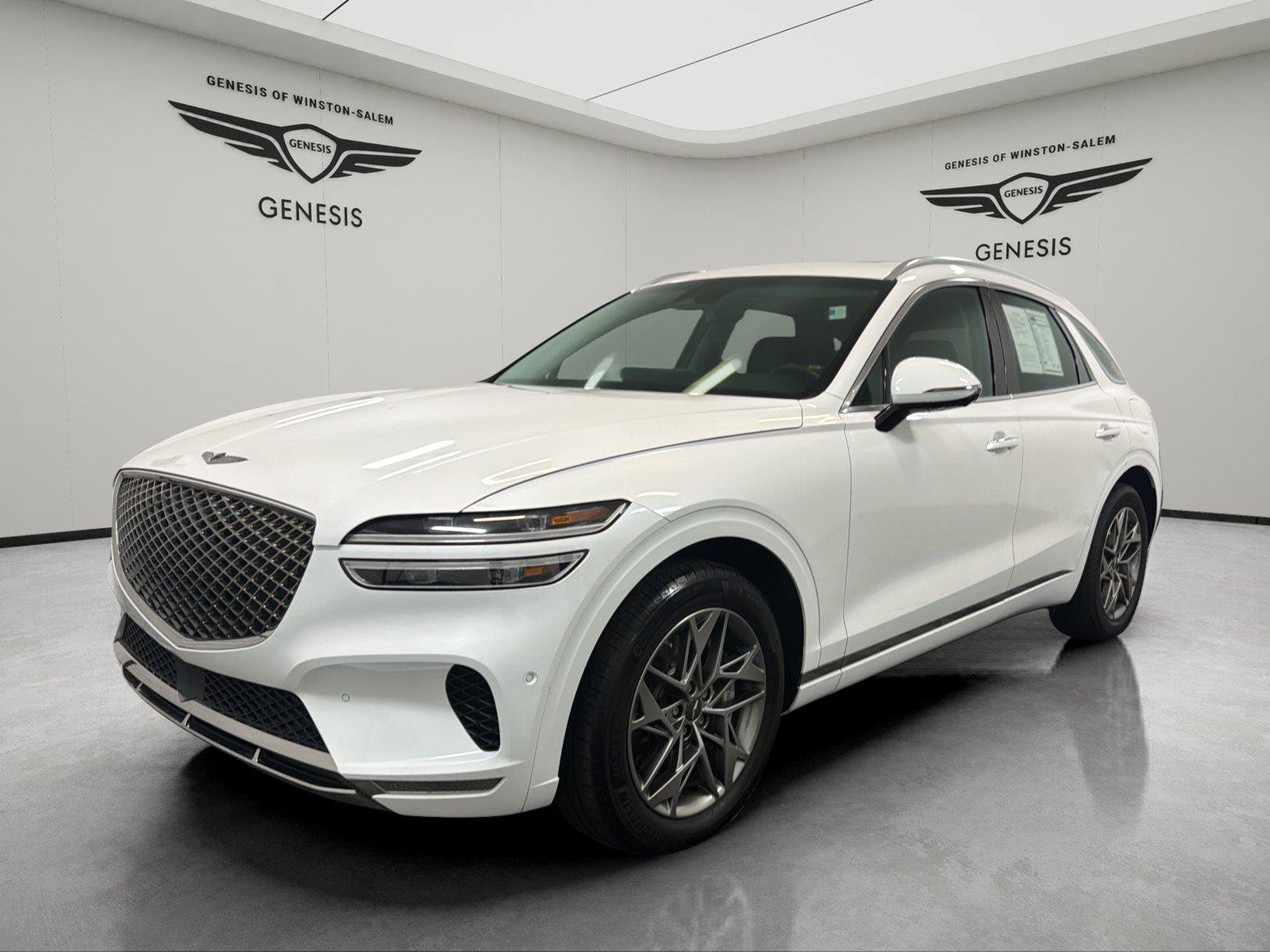 Used 2023 Genesis GV70 2.5T w/ Advanced Package AWD/4WD image 1