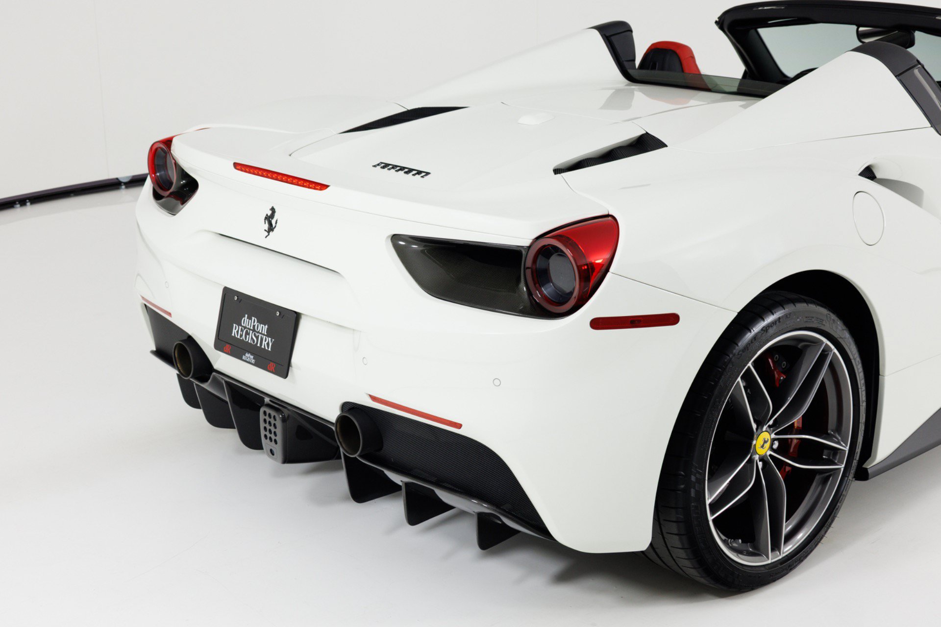 Used 2017 Ferrari 488 Spider RWD image 73