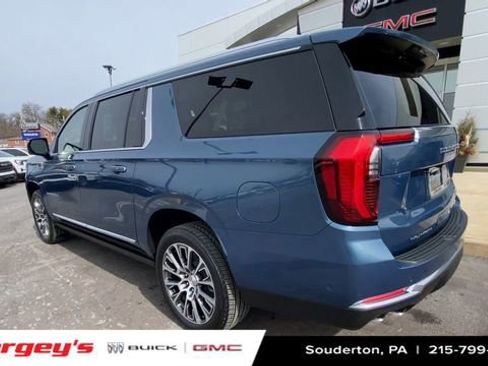 New 2026 GMC Yukon XL Denali w/ Denali Reserve Package image 7