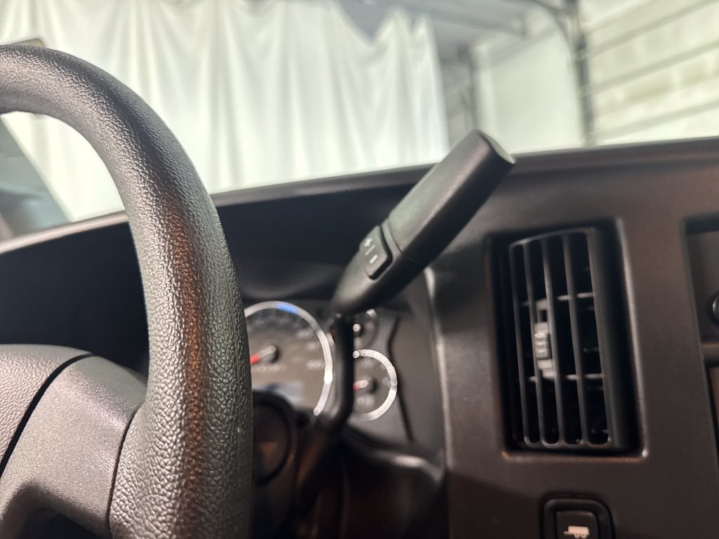 Used 2025 Chevrolet Express 2500 w/ Driver Convenience Package RWD image 28