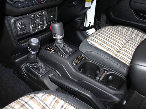 New 2026 Jeep Wrangler Unlimited Sport image 21