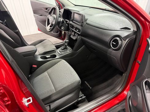 Used 2018 Hyundai Kona SE image 17