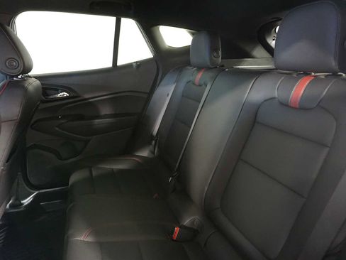 Certified 2024 Chevrolet Trax RS w/ Sunroof Package image 15