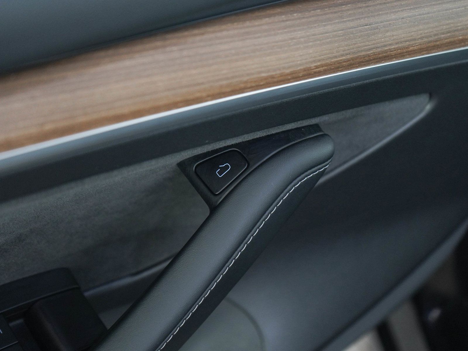 Used 2022 Tesla Model 3 RWD image 17