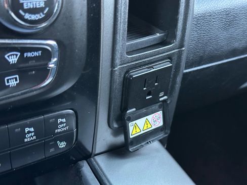 Used 2018 RAM 1500 Sport image 37