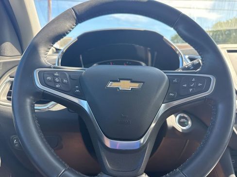 Used 2022 Chevrolet Equinox LT image 22