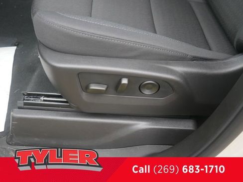 New 2026 Chevrolet Silverado 1500 Custom Trail Boss AWD/4WD image 24