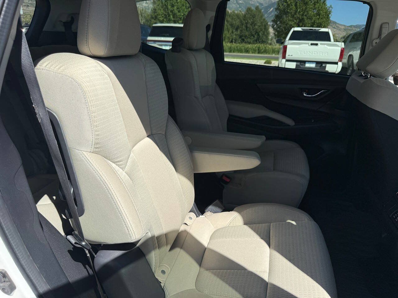 Used 2025 Subaru Ascent Premium AWD/4WD image 17