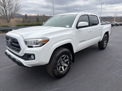 Used 2016 Toyota Tacoma SR5 w/ Towing Package