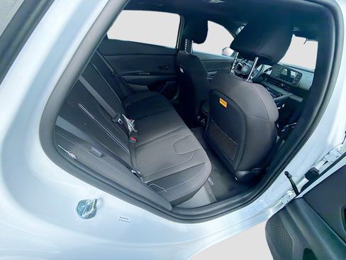 New 2026 Hyundai Elantra SEL Sport Premium FWD image 19