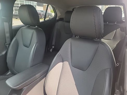 Used 2024 Buick Encore GX Preferred w/ Comfort Package FWD image 10