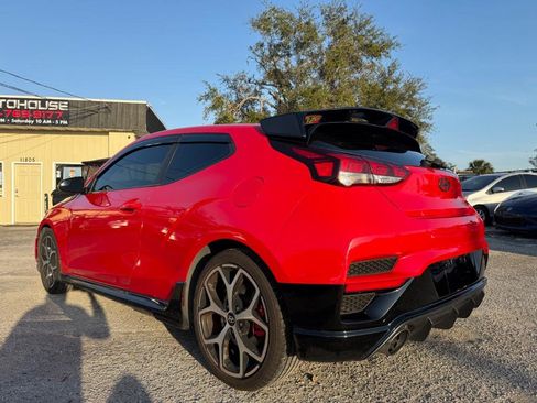 Used 2020 Hyundai Veloster N image 7