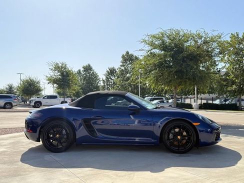 Used 2020 Porsche 718 Boxster RWD image 6