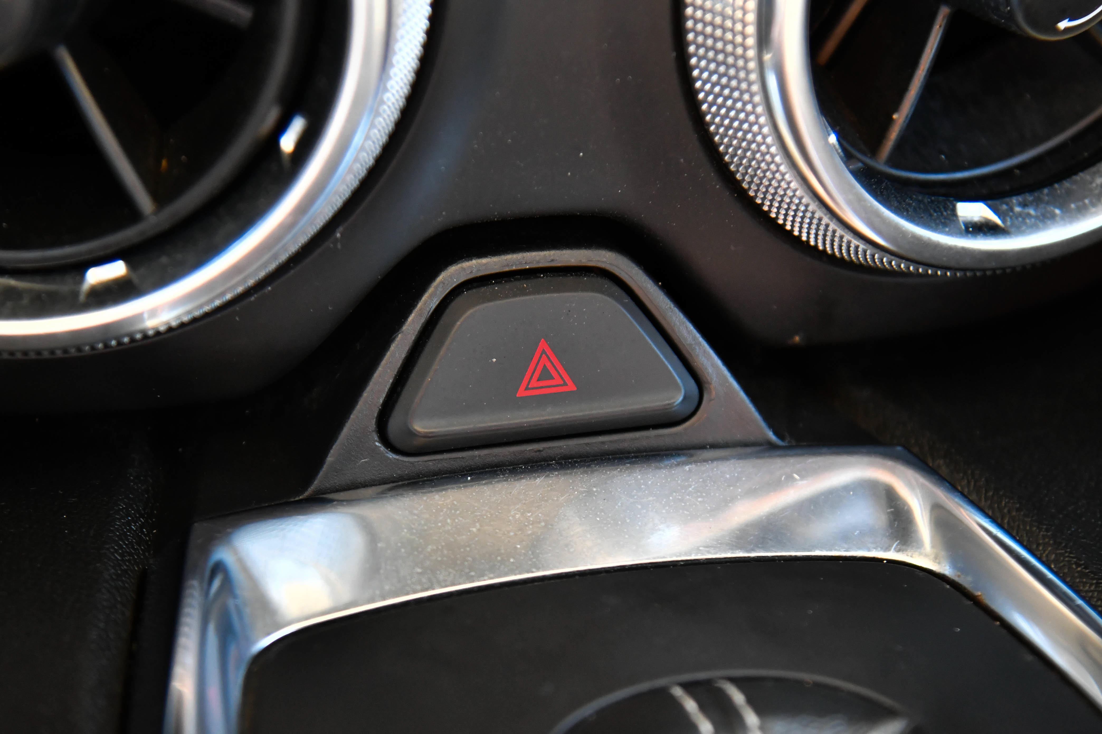 Used 2023 Chevrolet Camaro LT RWD image 22