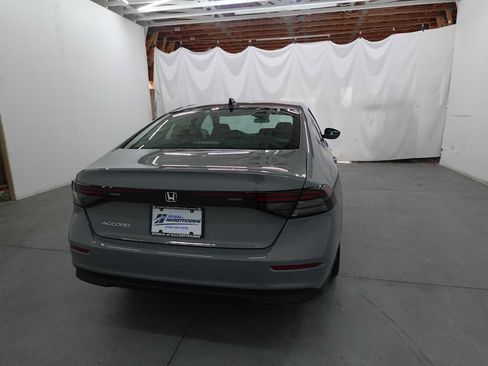 Used 2025 Honda Accord SE image 5