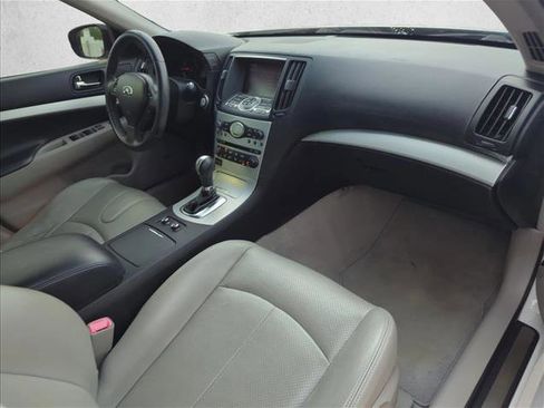 Used 2009 INFINITI G37 Journey w/ Premium Pkg image 27