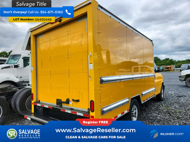 Used 2023 GMC Savana 3500 w/ Power Convenience Package RWD image 4