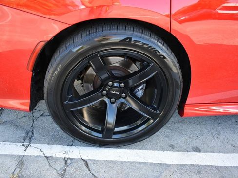Used 2019 Dodge Charger Scat Pack w/ Dynamics Package RWD image 34