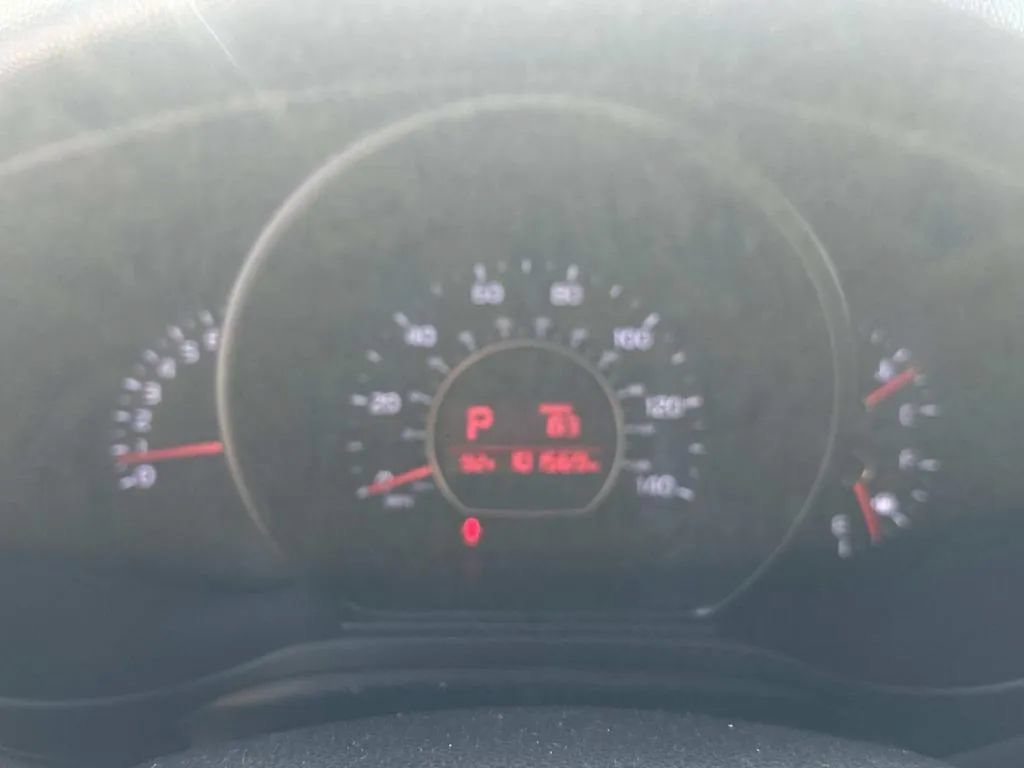 Used 2015 Kia Soul + FWD image 23