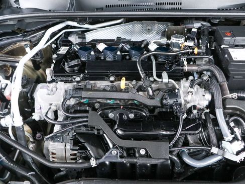 Used 2025 Toyota Corolla LE FWD image 28