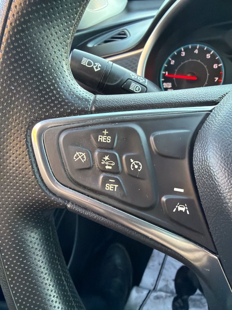 Used 2020 Chevrolet Malibu LS w/ Driver Confidence Package II FWD image 9